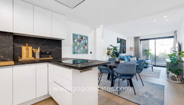 Te koop - Appartement - Appartement op de middelste verdieping - Torrevieja - Torrevieja Centro