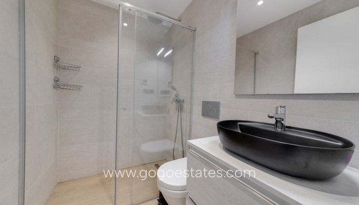 Te koop - Appartement - Appartement op de middelste verdieping - Torrevieja - Torrevieja Centro