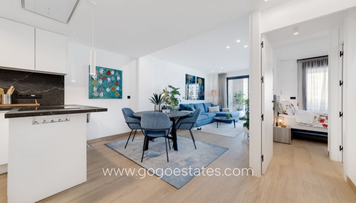 Te koop - Appartement - Appartement op de middelste verdieping - Torrevieja - Torrevieja Centro