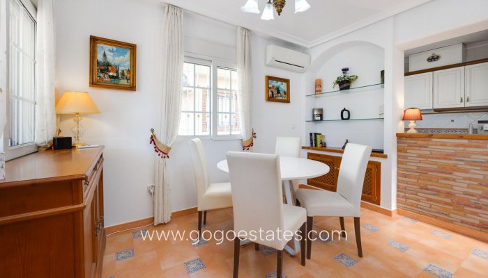 Te koop - Huis - Vrijstaande Villa - Orihuela - Orihuela Costa