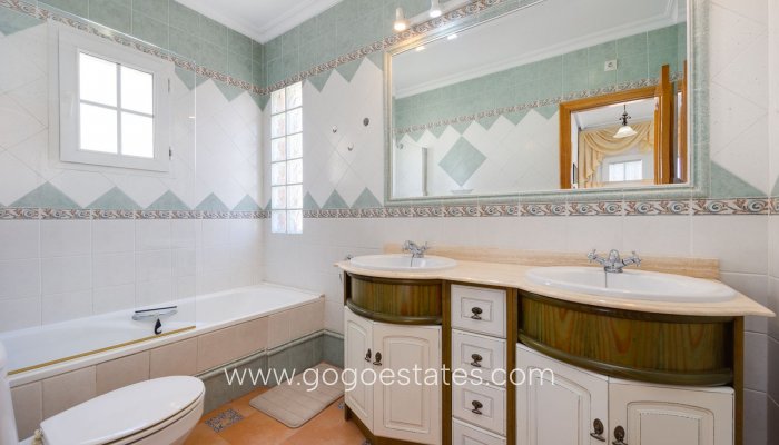 Te koop - Huis - Vrijstaande Villa - Orihuela - Orihuela Costa