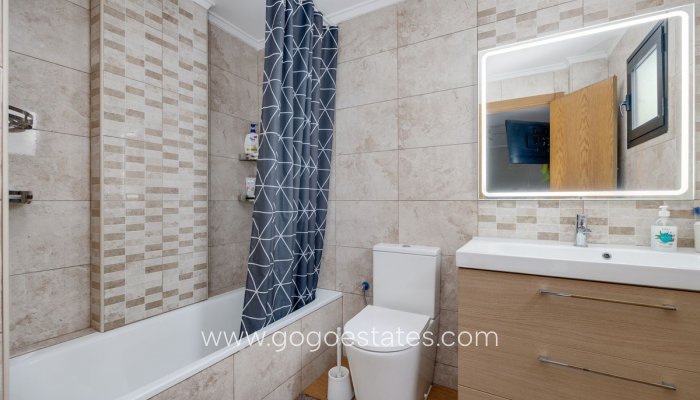 Revente - Appartement - Appartement au rez-de-chaussée - Torrevieja - Torrevieja Centro