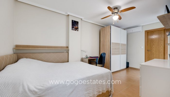 Revente - Appartement - Appartement au rez-de-chaussée - Torrevieja - Torrevieja Centro