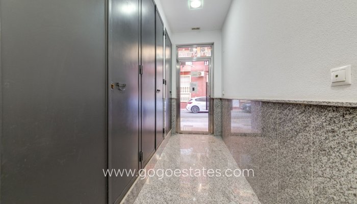 Revente - Appartement - Appartement au rez-de-chaussée - Torrevieja - Torrevieja Centro