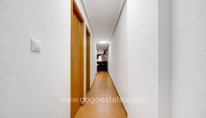 Revente - Appartement - Appartement au rez-de-chaussée - Torrevieja - Torrevieja Centro