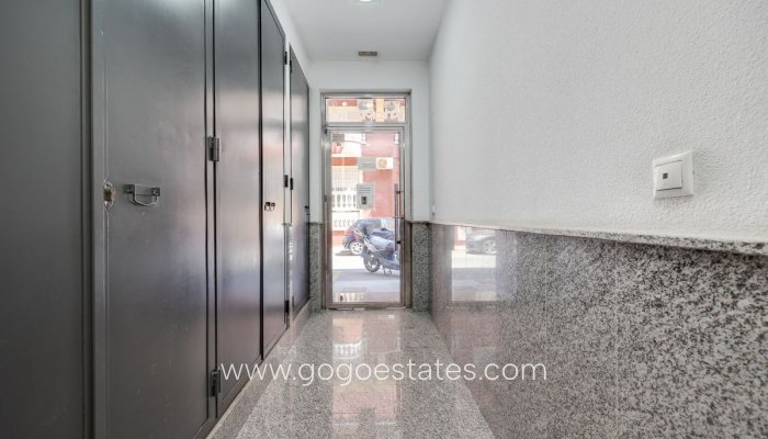 Revente - Appartement - Appartement au rez-de-chaussée - Torrevieja - Torrevieja Centro