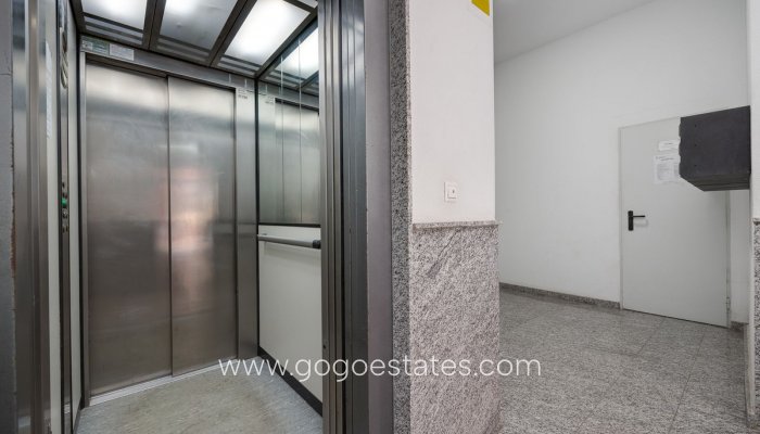 Revente - Appartement - Appartement au rez-de-chaussée - Torrevieja - Torrevieja Centro