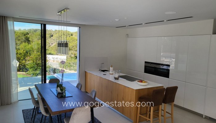 Te koop - Huis - Vrijstaande Villa - Orihuela - Orihuela Centro