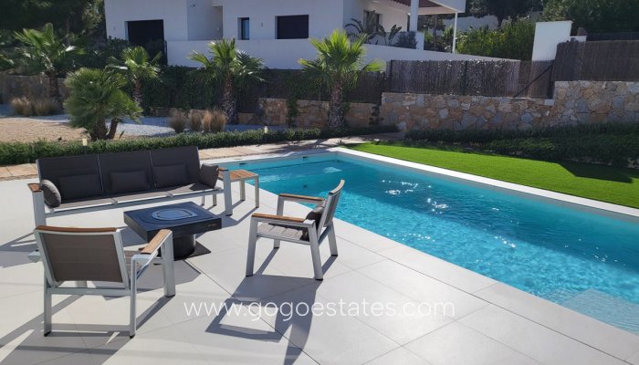 Te koop - Huis - Vrijstaande Villa - Orihuela - Orihuela Centro
