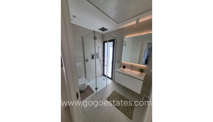 Te koop - Huis - Vrijstaande Villa - Orihuela - Orihuela Centro