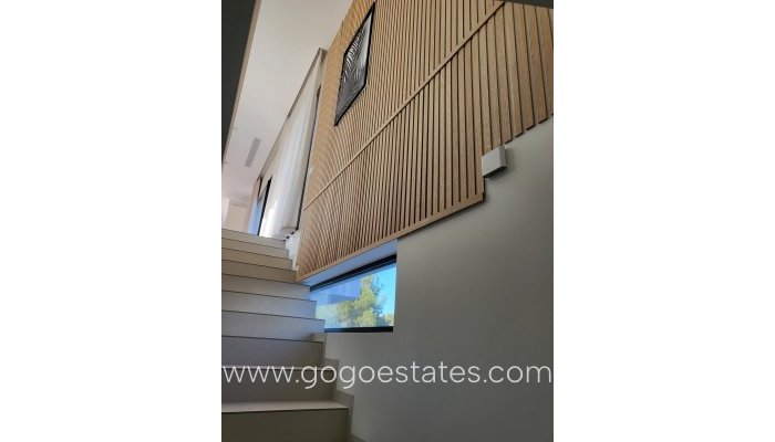 Te koop - Huis - Vrijstaande Villa - Orihuela - Orihuela Centro