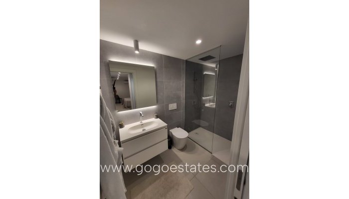 Te koop - Huis - Vrijstaande Villa - Orihuela - Orihuela Centro