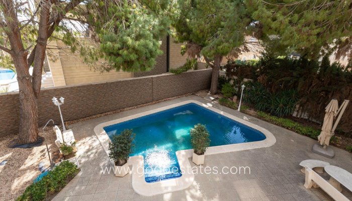 Te koop - Huis - Vrijstaande Villa - Rojales - Ciudad Quesada