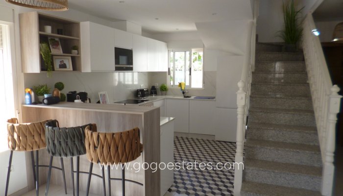 Te koop - Huis - Vrijstaande Villa - Pilar De La Horadada - Pilar de la Horadada Centro