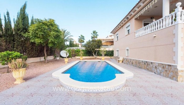 Te koop - Huis - Vrijstaande Villa - Orihuela - La Murada