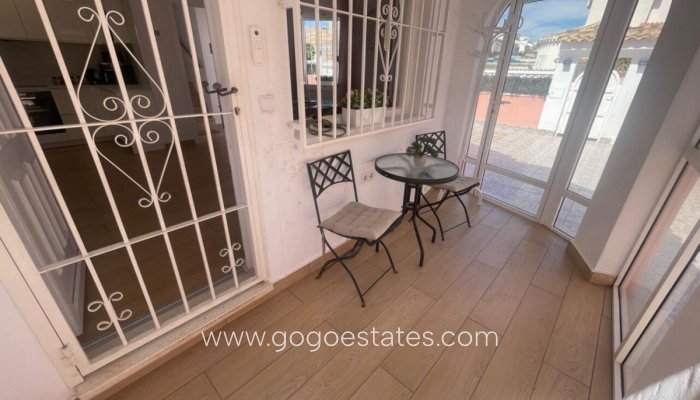 Te koop - Huis - Vrijstaande Villa - Orihuela - Playa Flamenca