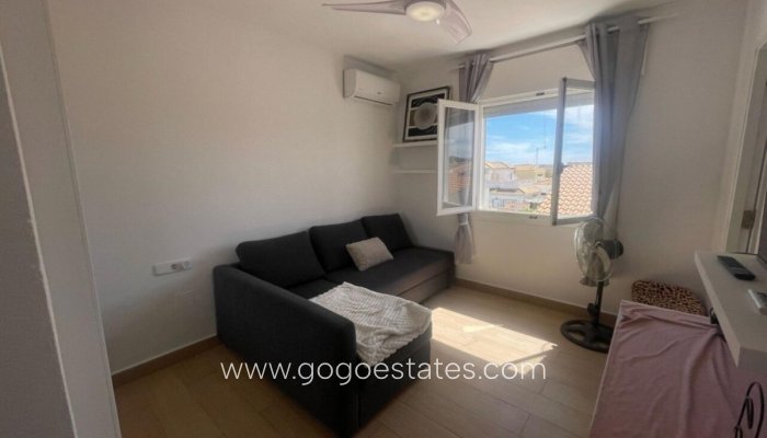 Te koop - Huis - Vrijstaande Villa - Orihuela - Playa Flamenca