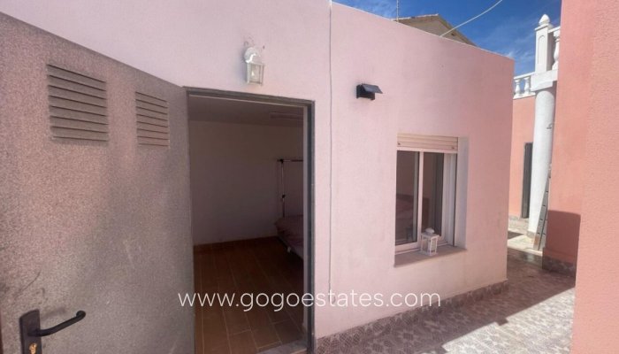 Te koop - Huis - Vrijstaande Villa - Orihuela - Playa Flamenca