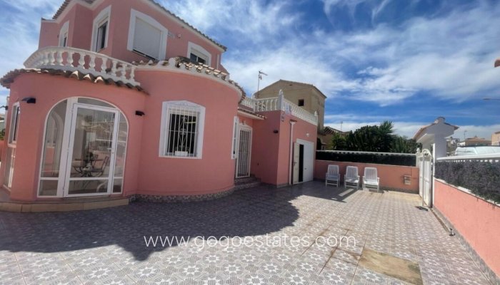 Te koop - Huis - Vrijstaande Villa - Orihuela - Playa Flamenca