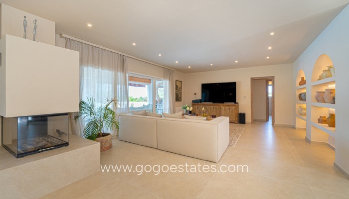 Te koop - Huis - Vrijstaande Villa - Dénia - Denia Centro