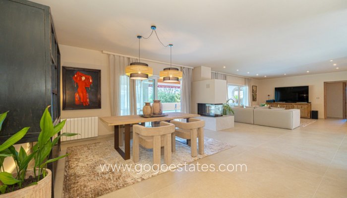 Te koop - Huis - Vrijstaande Villa - Dénia - Denia Centro