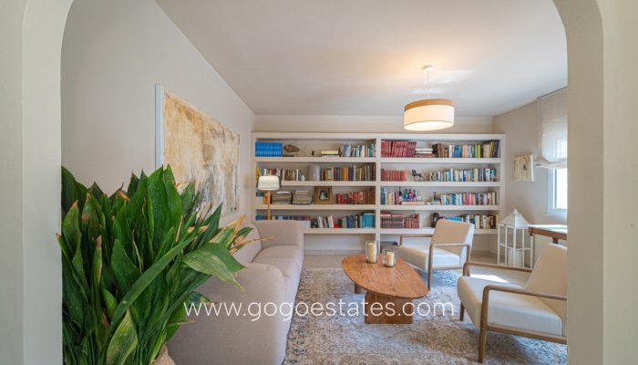 Te koop - Huis - Vrijstaande Villa - Dénia - Denia Centro