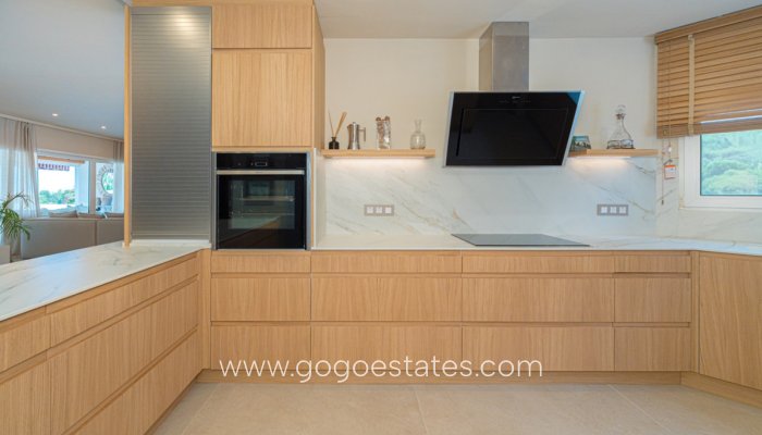 Te koop - Huis - Vrijstaande Villa - Dénia - Denia Centro