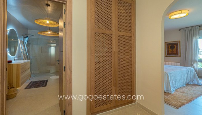 Te koop - Huis - Vrijstaande Villa - Dénia - Denia Centro