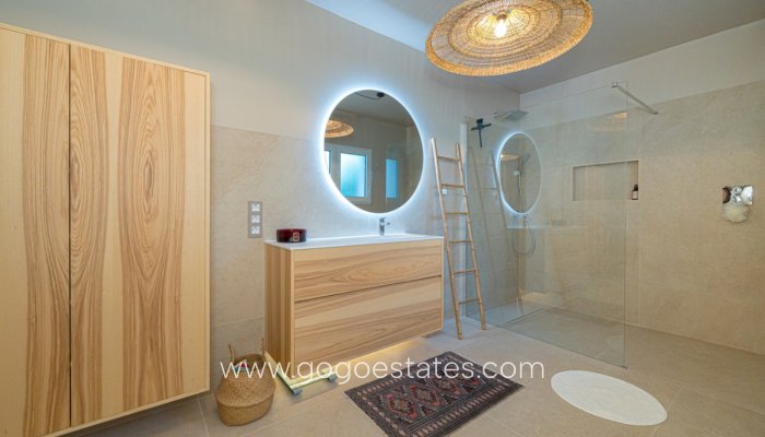 Te koop - Huis - Vrijstaande Villa - Dénia - Denia Centro