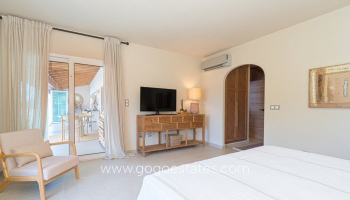 Te koop - Huis - Vrijstaande Villa - Dénia - Denia Centro