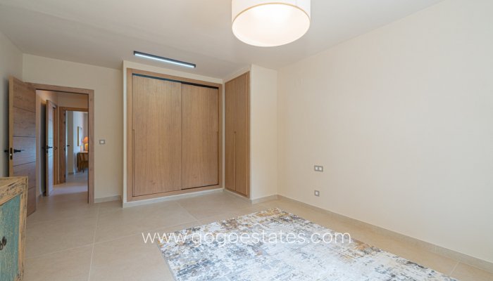 Te koop - Huis - Vrijstaande Villa - Dénia - Denia Centro