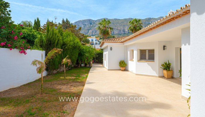 Te koop - Huis - Vrijstaande Villa - Dénia - Denia Centro