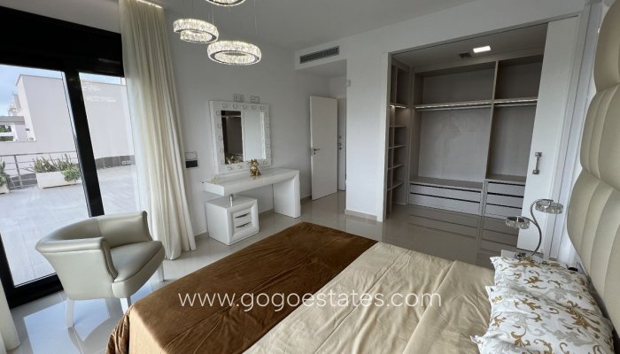 Te koop - Huis - Vrijstaande Villa - San Miguel De Salinas - San Miguel de Salinas Centro