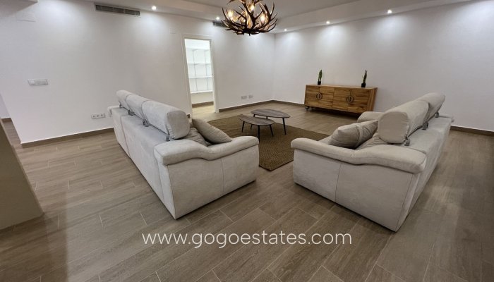 Te koop - Huis - Vrijstaande Villa - San Miguel De Salinas - San Miguel de Salinas Centro