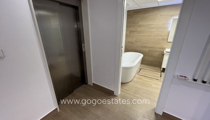 Te koop - Huis - Vrijstaande Villa - San Miguel De Salinas - San Miguel de Salinas Centro