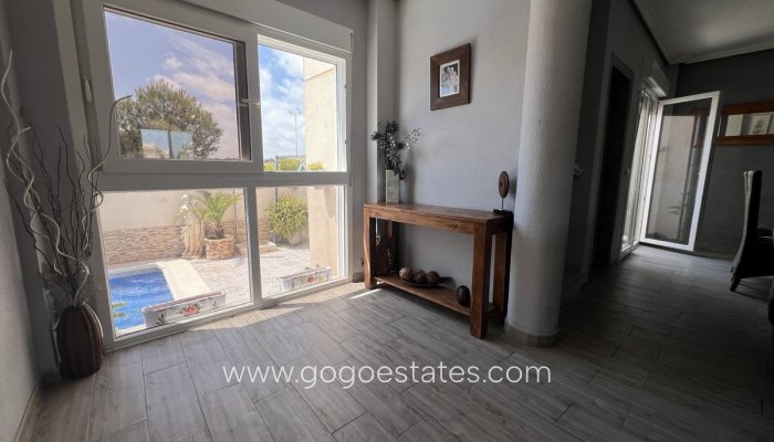 Te koop - Huis - Vrijstaande Villa - Orihuela - Orihuela Centro