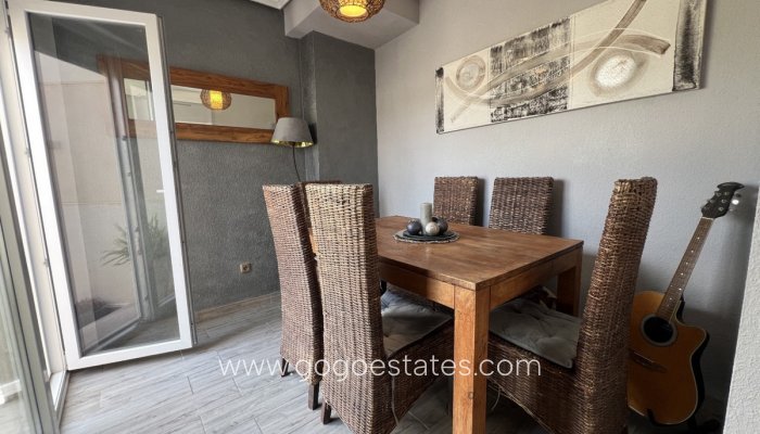 Te koop - Huis - Vrijstaande Villa - Orihuela - Orihuela Centro