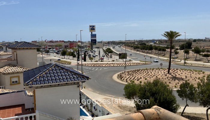 Te koop - Huis - Vrijstaande Villa - Orihuela - Orihuela Centro