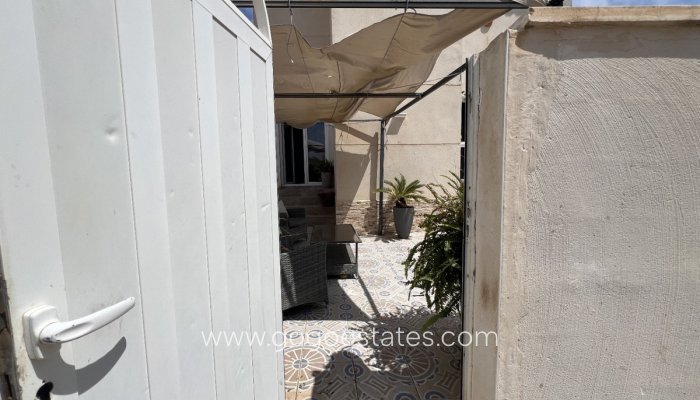 Te koop - Huis - Vrijstaande Villa - Orihuela - Orihuela Centro