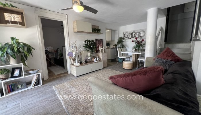 Te koop - Huis - Vrijstaande Villa - Orihuela - Orihuela Centro