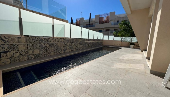 Venta - Casa - Chalet Independiente - Orihuela - Mil Palmeras