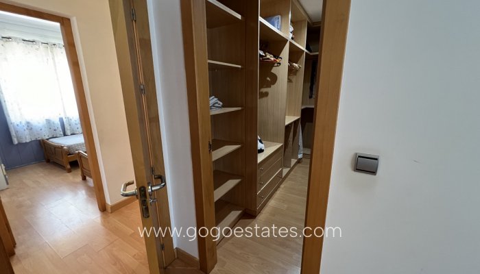 Te koop - Huis - Halfvrijstaande woning - Torrevieja - Torrevieja Centro