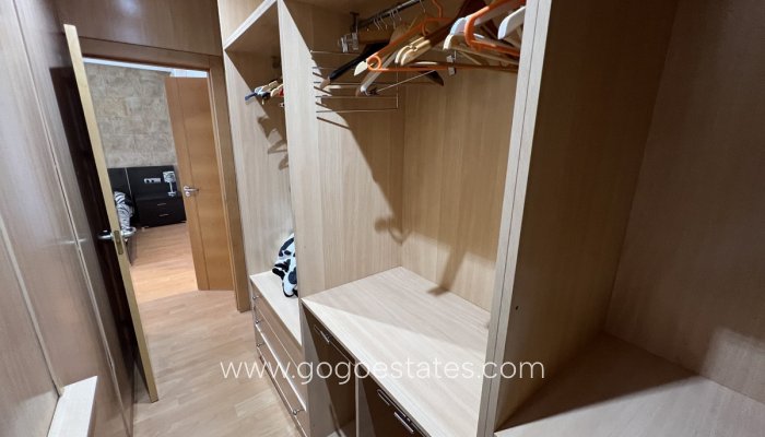 Te koop - Huis - Halfvrijstaande woning - Torrevieja - Torrevieja Centro