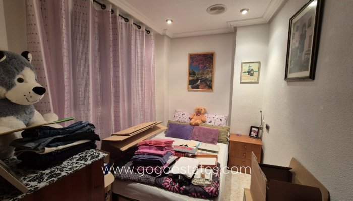 Resale - Apartment - Middle Floor Apartment - Torrevieja - Torrevieja Centro