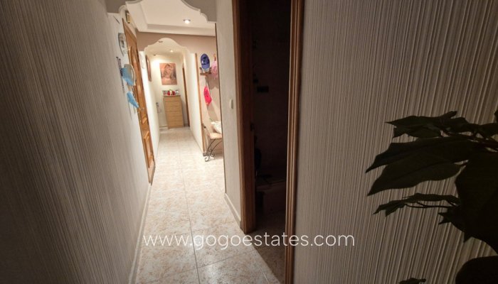 Resale - Apartment - Middle Floor Apartment - Torrevieja - Torrevieja Centro