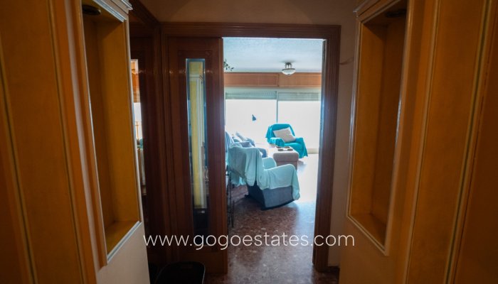 Te koop - Appartement - Appartement op de middelste verdieping - Torrevieja - Torrevieja Centro