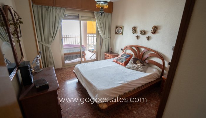 Te koop - Appartement - Appartement op de middelste verdieping - Torrevieja - Torrevieja Centro