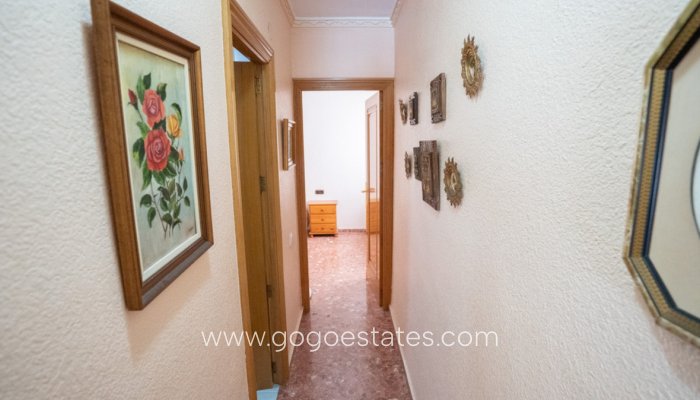 Te koop - Appartement - Appartement op de middelste verdieping - Torrevieja - Torrevieja Centro
