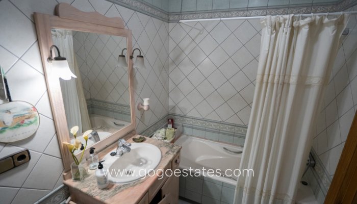 Te koop - Appartement - Appartement op de middelste verdieping - Torrevieja - Torrevieja Centro