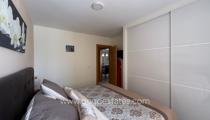 Te koop - Appartement - Appartement op de middelste verdieping - Torrevieja - Torrevieja Centro